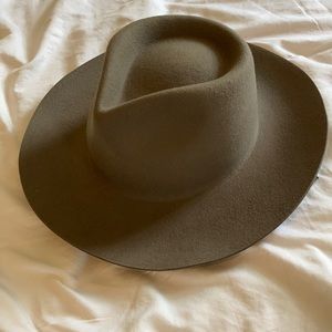 NWT Gigi Pip Sage Zephyr 57 S/M ❤️